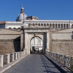 Porta Napoli (city gate)